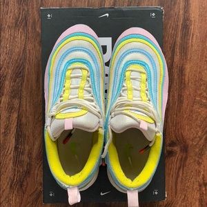 Size: 8 Easter egg Nike 97 shoe